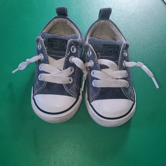 Converse - Picture 3 of 3